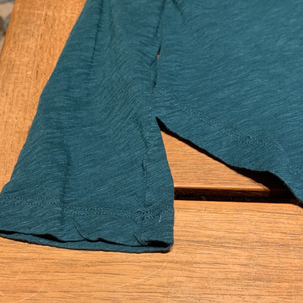 EUC GOLDIE LEWINTER Luxury Teal Crew Neck Lightweight Long Sleeve Tee Small - Picture 7 of 7